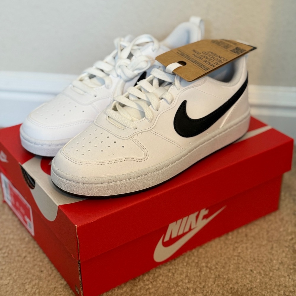 Nike Kids White and Black Sneakers
